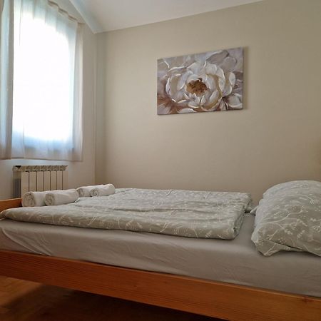Apartment Karla Пореч Екстериор снимка