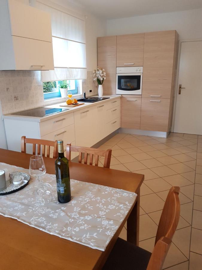 Apartment Karla Пореч Екстериор снимка